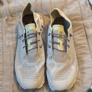 On Running Women’s  Light Gray and Yellow Shoes